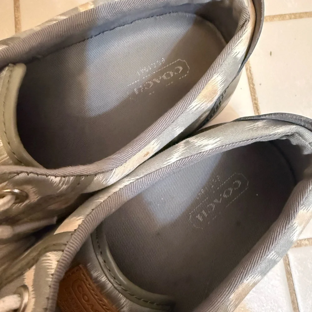Coach | Olive Green and White Barrett Sneakers size 9.5